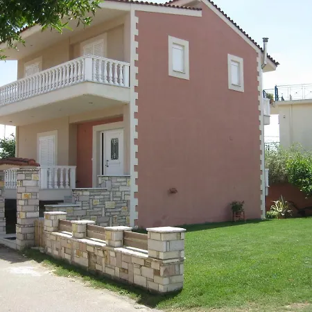 Chara Host Holiday home Ancient Olympia