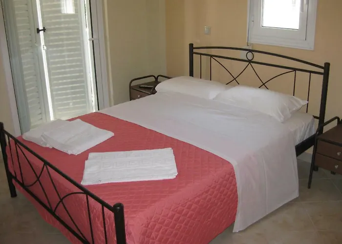 Hébergement de vacances Chara Host *